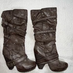 Big Buddha brown cuffed buckle boots size 8.5